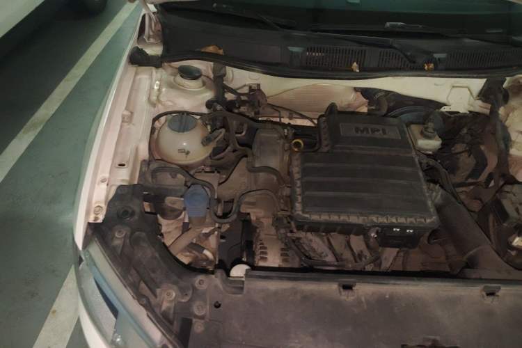 Used Volkswagen Lavida 2013 Restyled Classic 1.6L Automatic Comfort Edition Engine Bay Right