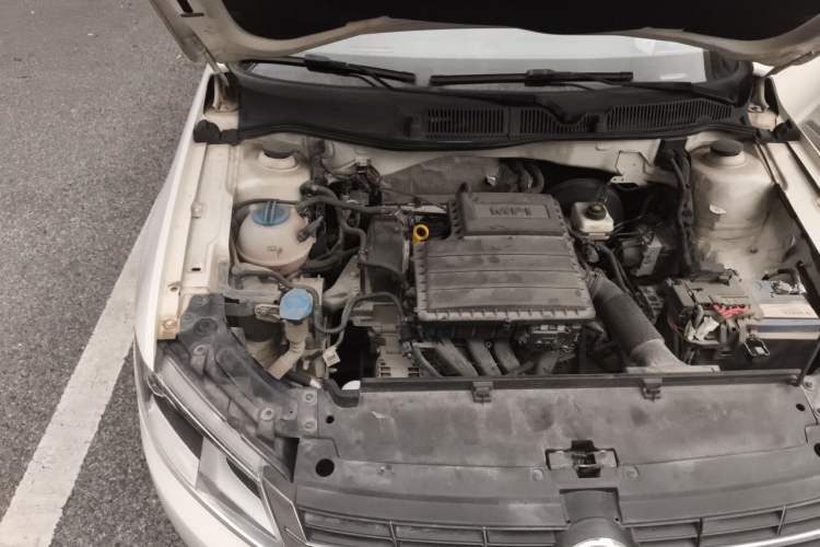 Used Volkswagen Lavida 2013 Restyled Classic 1.6L Automatic Comfort Edition Engine Bay Right