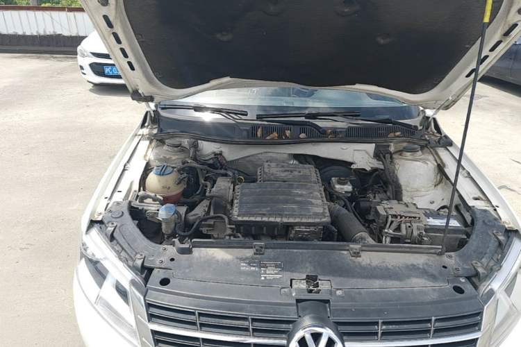 Used Volkswagen Lavida 2013 Restyled Classic 1.6L Automatic Comfort Edition Engine Bay Right