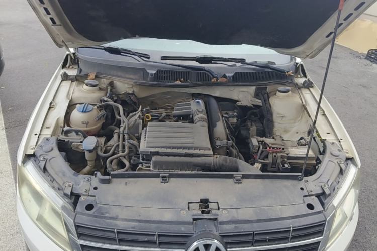 Used Volkswagen Lavida 2013 Revised Version 1.4 TSI DSG Comfort Edition Engine Bay