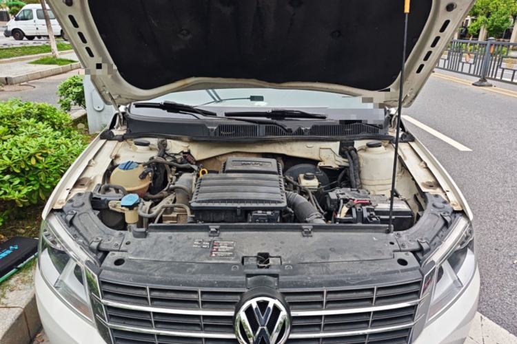 Used Volkswagen Lavida 2013 Restyled Classic 1.6L Automatic Comfort Edition Engine Bay
