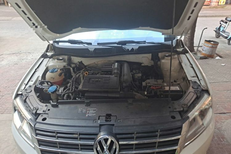 Used Volkswagen Lavida 2013 Revised Version 1.4 TSI DSG Comfort Edition Engine Bay