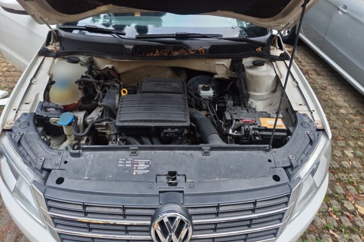 Used Volkswagen Lavida 2013 Revised Classic 1.6L Automatic Fashion Edition Engine Bay