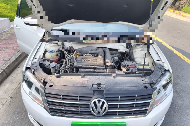 Used Volkswagen Lavida 2013 Revised Version 1.4 TSI DSG Comfort Edition Engine Bay