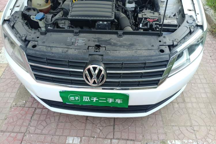 Used Volkswagen Lavida 2013 Revised Classic 1.6L Automatic Fashion Edition Engine Bay
