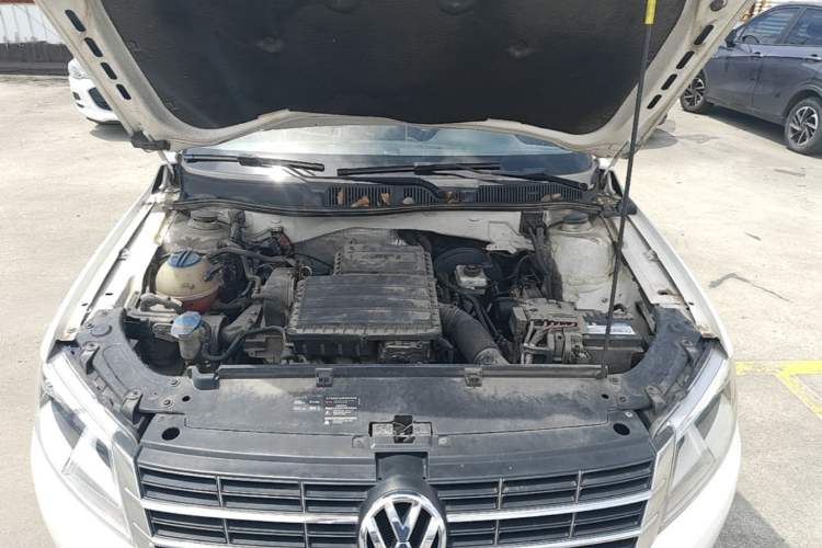 Used Volkswagen Lavida 2013 Restyled Classic 1.6L Automatic Comfort Edition Engine Bay