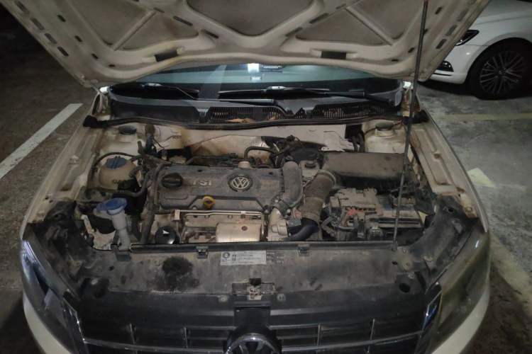 Used Volkswagen Lavida 2013 1.4TSI DSG Comfort Edition Engine Bay