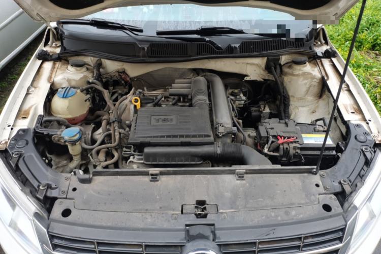 Used Volkswagen Lavida 2013 Revised Version 1.4 TSI DSG Comfort Edition Engine Bay