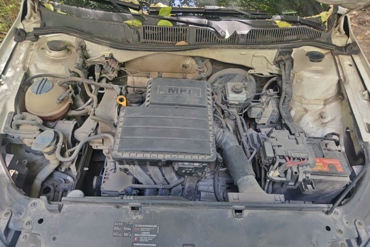 Used Volkswagen Lavida 2013 Restyled Classic 1.6L Automatic Comfort Edition Engine Bay