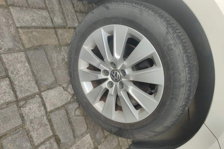 Used Volkswagen Lavida 2013 Restyled Classic 1.6L Automatic Comfort Edition Exterior 1