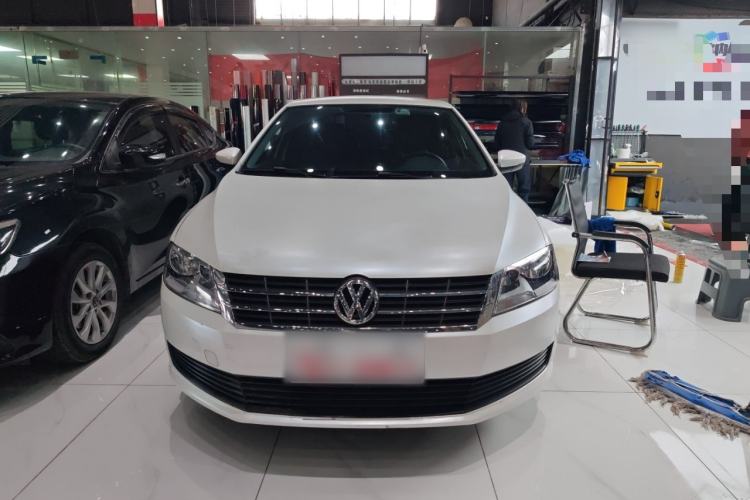 Used Volkswagen Lavida 2013 Revised Classic 1.6L Automatic Fashion Edition Exterior 1