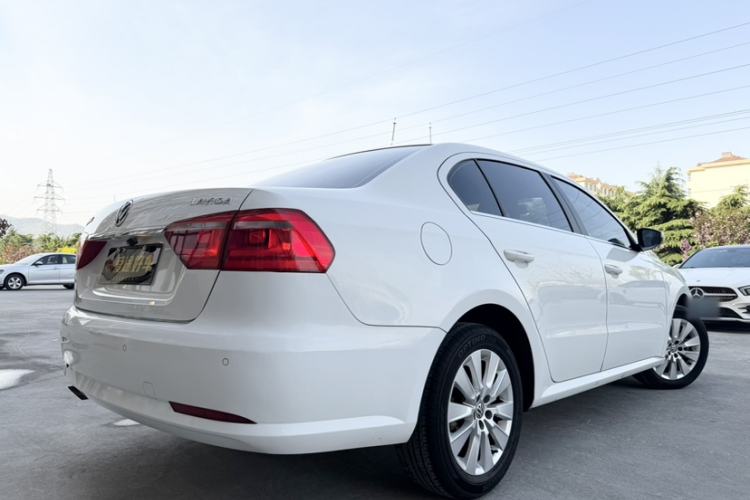 Used Volkswagen Lavida 2013 Restyled Classic 1.6L Automatic Comfort Edition Exterior 1