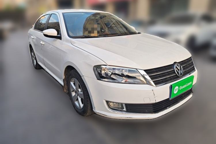 Used Volkswagen Lavida 2013 Revised Classic 1.6L Automatic Fashion Edition Exterior 2