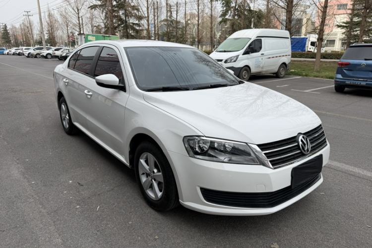 Used Volkswagen Lavida 2013 Revised Classic 1.6L Manual Fashion Edition Exterior 2