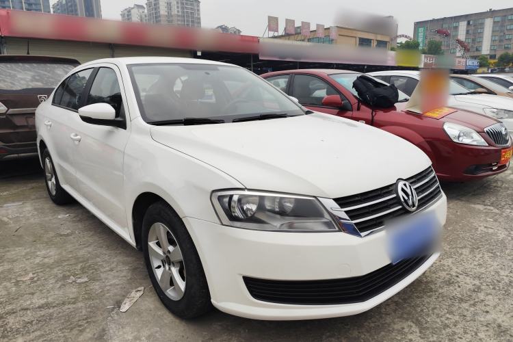 Used Volkswagen Lavida 2013 Revised Classic 1.6L Automatic Fashion Edition Exterior 2
