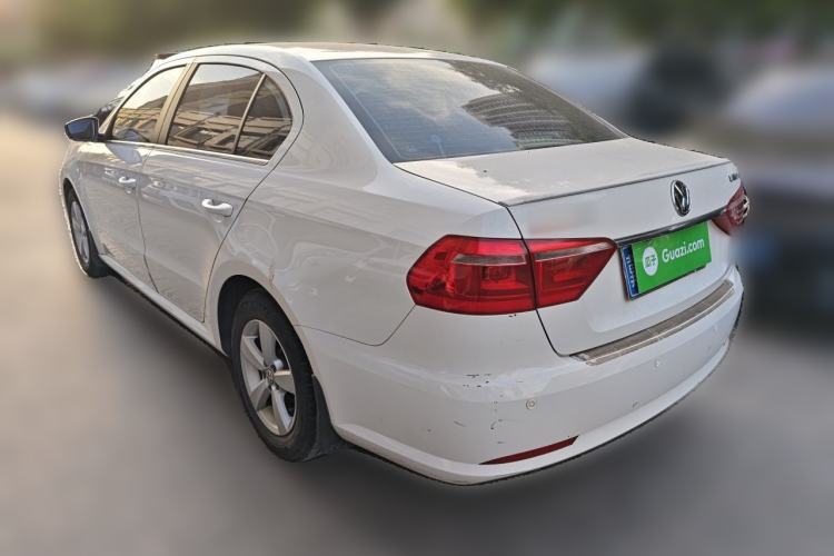 Used Volkswagen Lavida 2013 Revised Classic 1.6L Automatic Fashion Edition Exterior 3
