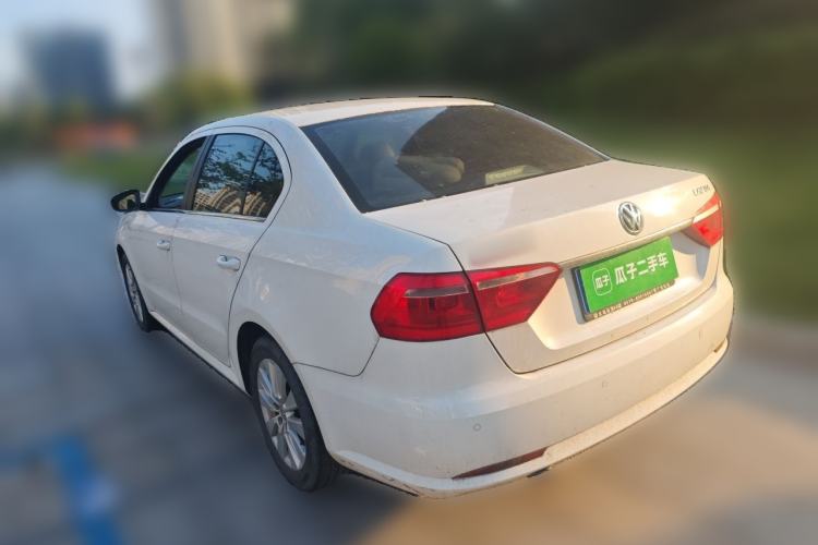Used Volkswagen Lavida 2013 Restyled Classic 1.6L Manual Comfort Edition Exterior 3