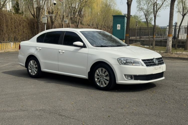 Used Volkswagen Lavida 2013 Restyled Classic 1.6L Automatic Comfort Edition Exterior 3