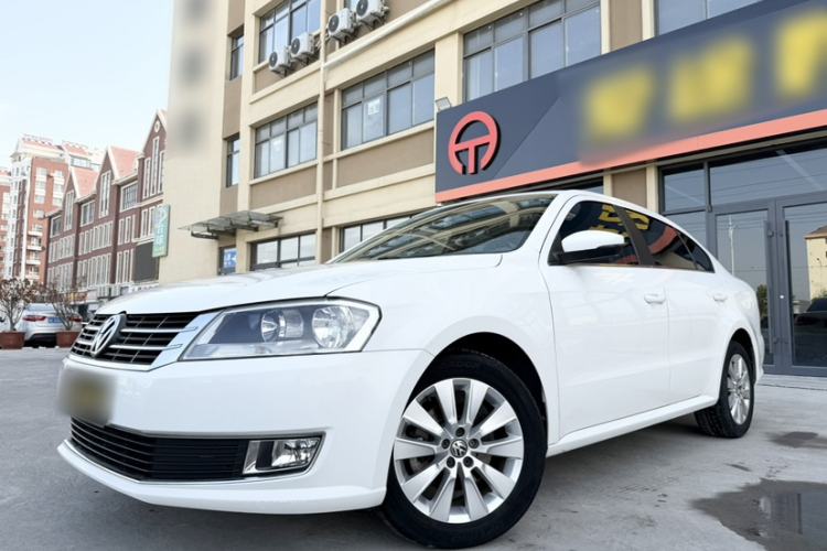 Used Volkswagen Lavida 2013 Restyled Classic 1.6L Automatic Comfort Edition Exterior 3