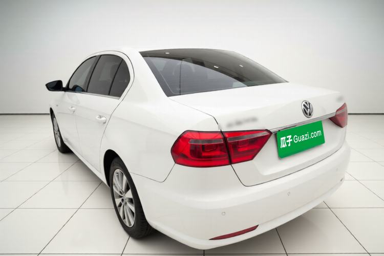 Used Volkswagen Lavida 2013 Restyled Classic 1.6L Automatic Comfort Edition Exterior 3