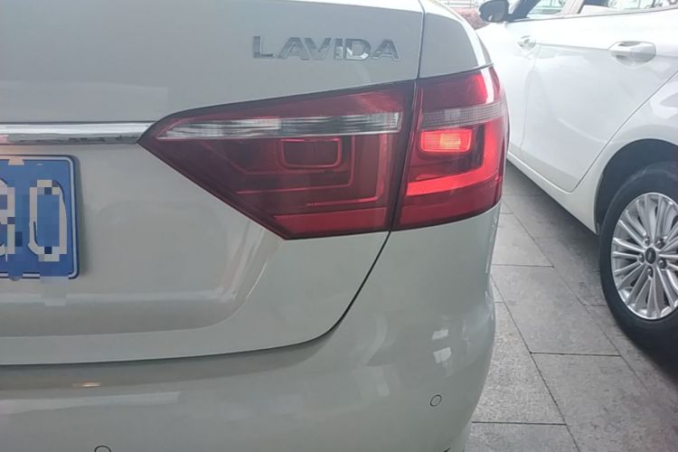 Used Volkswagen Lavida 2013 Revised Version 1.4 TSI DSG Comfort Edition Exterior 3