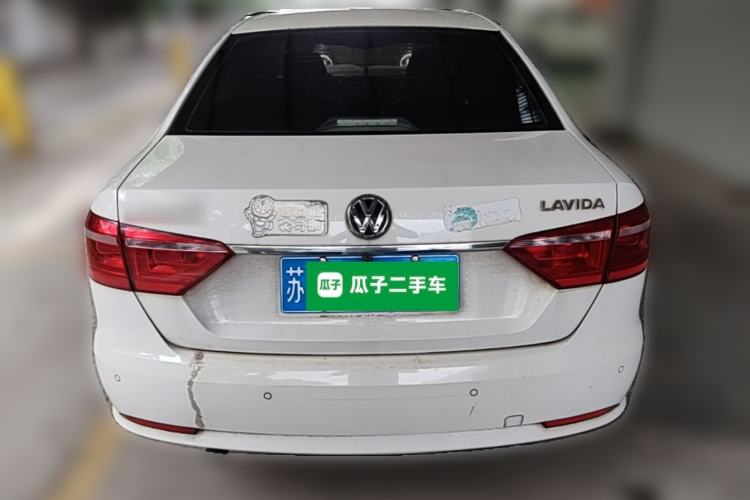 Used Volkswagen Lavida 2013 Restyled Classic 1.6L Manual Comfort Edition Exterior 4