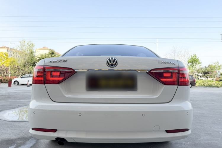 Used Volkswagen Lavida 2013 Restyled Classic 1.6L Automatic Comfort Edition Exterior 4