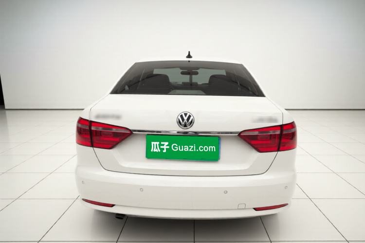 Used Volkswagen Lavida 2013 Restyled Classic 1.6L Automatic Comfort Edition Exterior 4