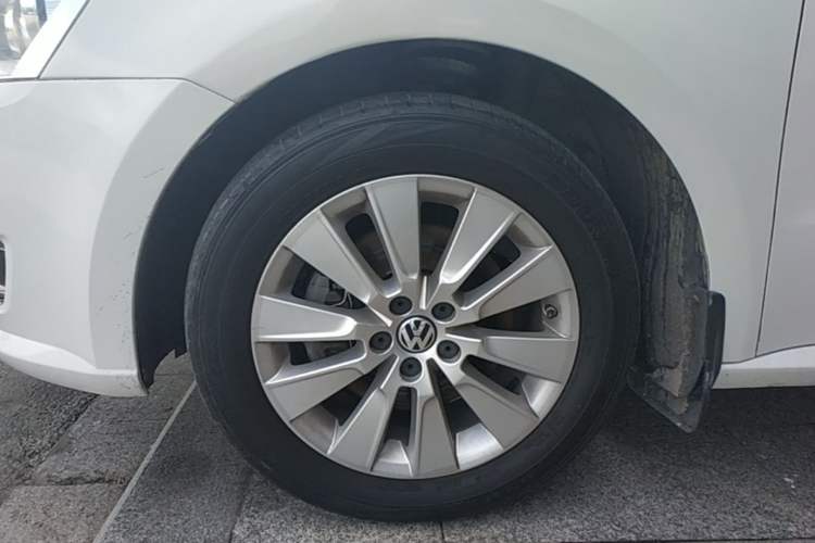 Used Volkswagen Lavida 2013 Revised Version 1.4 TSI DSG Comfort Edition Exterior 4