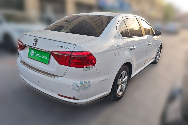 Used Volkswagen Lavida 2013 Revised Classic 1.6L Automatic Fashion Edition Exterior 5