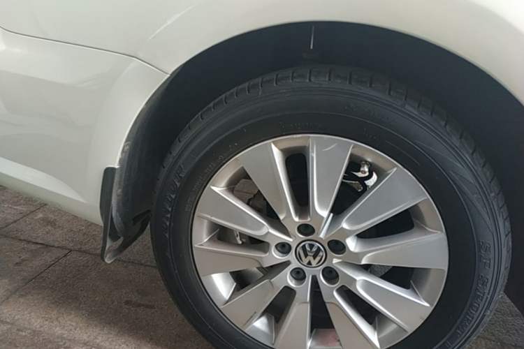 Used Volkswagen Lavida 2013 Revised Version 1.4 TSI DSG Comfort Edition Exterior 5