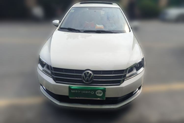 Used Volkswagen Lavida 2013 Restyled Classic 1.6L Automatic Comfort Edition Front