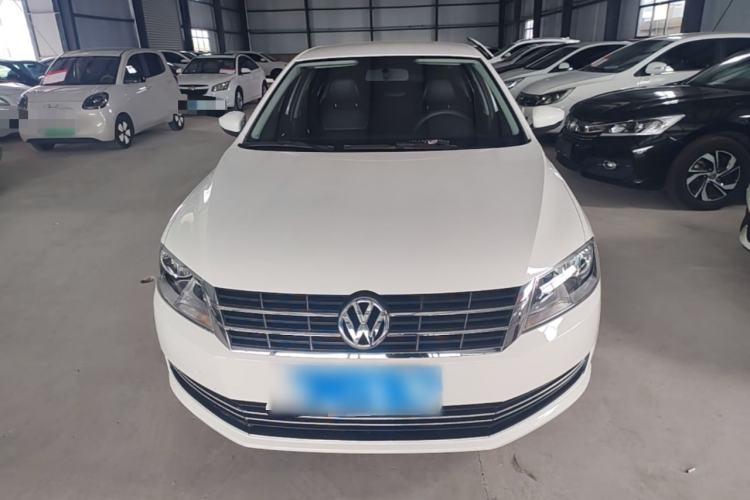 Used Volkswagen Lavida 2013 Revised Classic 1.6L Manual Fashion Edition Front