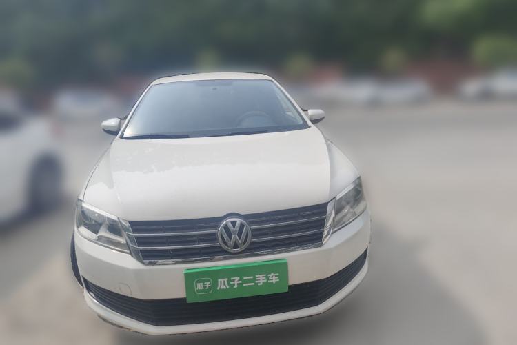 Used Volkswagen Lavida 2013 1.6L Manual Fashion Edition Front