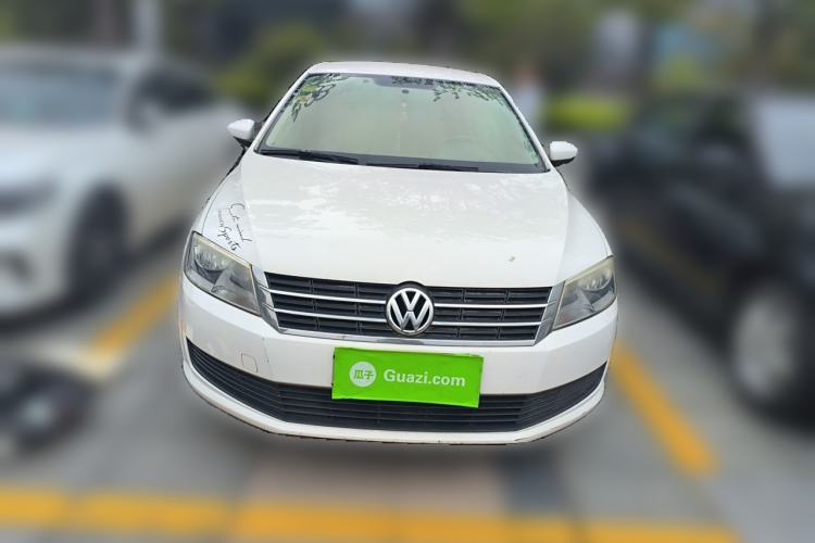 Used Volkswagen Lavida 2013 Revised Classic 1.6L Manual Fashion Edition Front