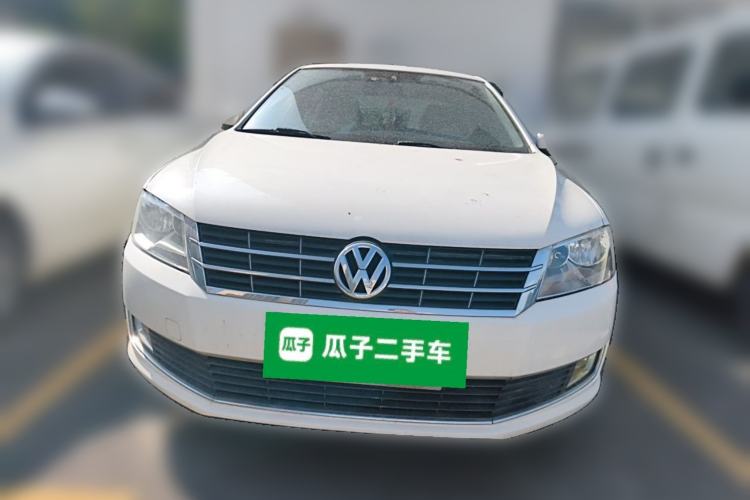 Used Volkswagen Lavida 2013 Restyled Classic 1.6L Manual Comfort Edition Front