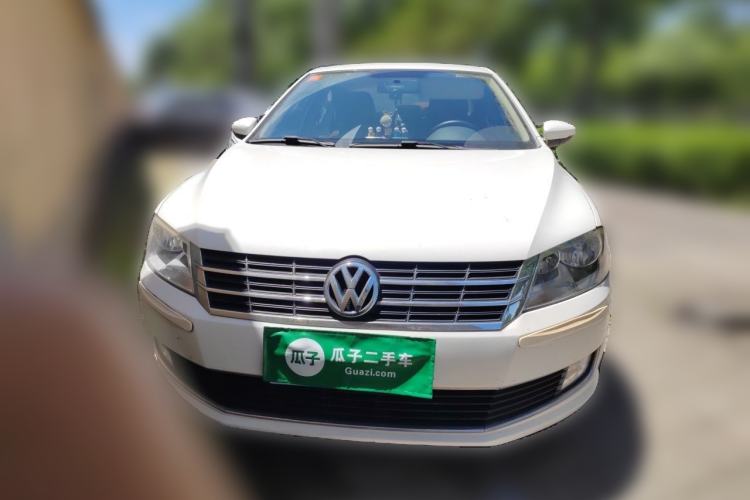 Used Volkswagen Lavida 2013 1.4TSI Manual Comfort Edition Front