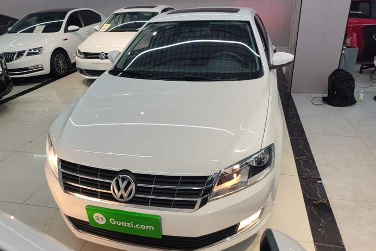Used Volkswagen Lavida 2013 Revised Version 1.4 TSI DSG Comfort Edition Front