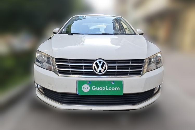 Used Volkswagen Lavida 2013 Restyled Classic 1.6L Manual Comfort Edition Front