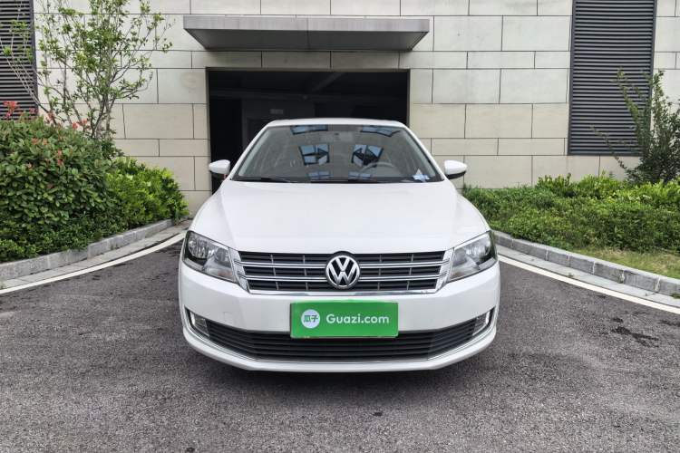 Used Volkswagen Lavida 2013 Restyled Classic 1.6L Automatic Comfort Edition Front