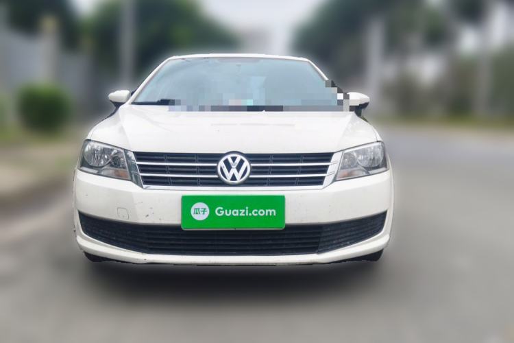 Used Volkswagen Lavida 2013 Revised Classic 1.6L Manual Fashion Edition Front