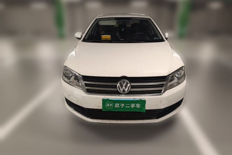 Used Volkswagen Lavida 2013 Revised Classic 1.6L Manual Fashion Edition Front