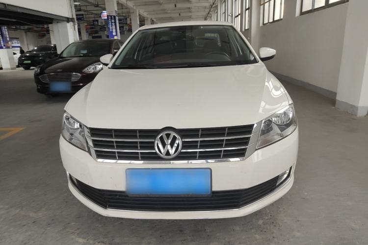 Used Volkswagen Lavida 2013 Restyled Classic 1.6L Automatic Comfort Edition Front