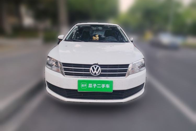 Used Volkswagen Lavida 2013 Revised Classic 1.6L Manual Fashion Edition Front