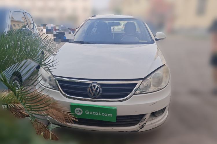 Used Volkswagen Lavida 2013 Classic 1.6L Manual Fashion Edition Front