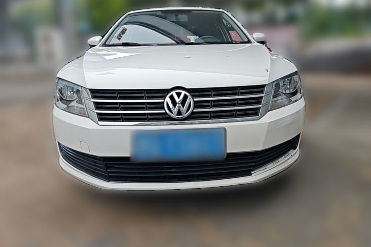 Used Volkswagen Lavida 2013 Revised Classic 1.6L Manual Fashion Edition Front