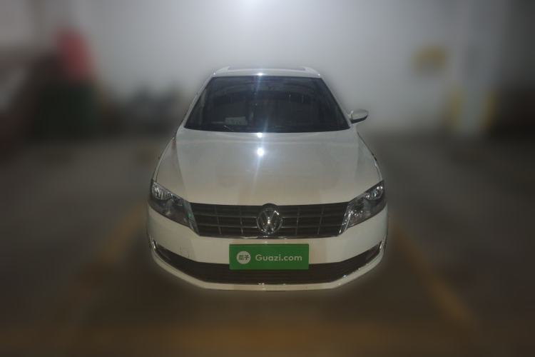 Used Volkswagen Lavida 2013 1.6L Automatic Comfort Edition Front