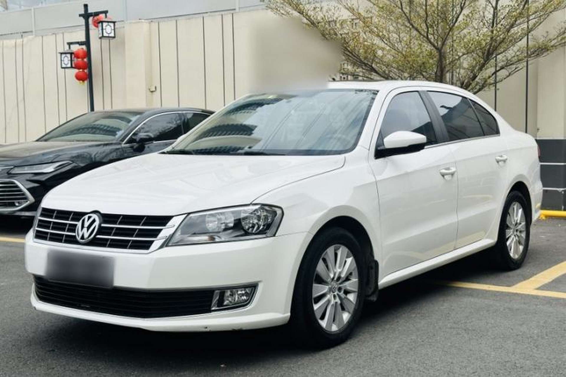 Used Volkswagen Lavida 2013 Restyled Classic 1.6L Automatic Comfort Edition Front Left 45 Deg