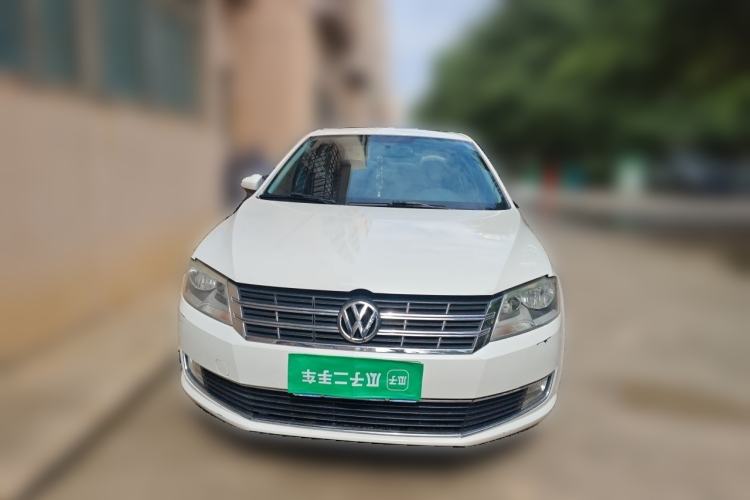 Used Volkswagen Lavida 2013 Restyled Classic 1.6L Manual Comfort Edition Front