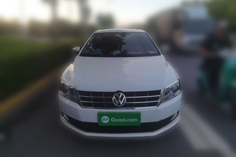 Used Volkswagen Lavida 2013 1.6L Automatic Comfort Edition Front